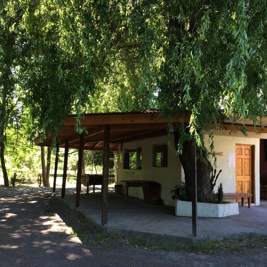 Camping & Hospedaje Rio Laja El Manzano  Extérieur photo
